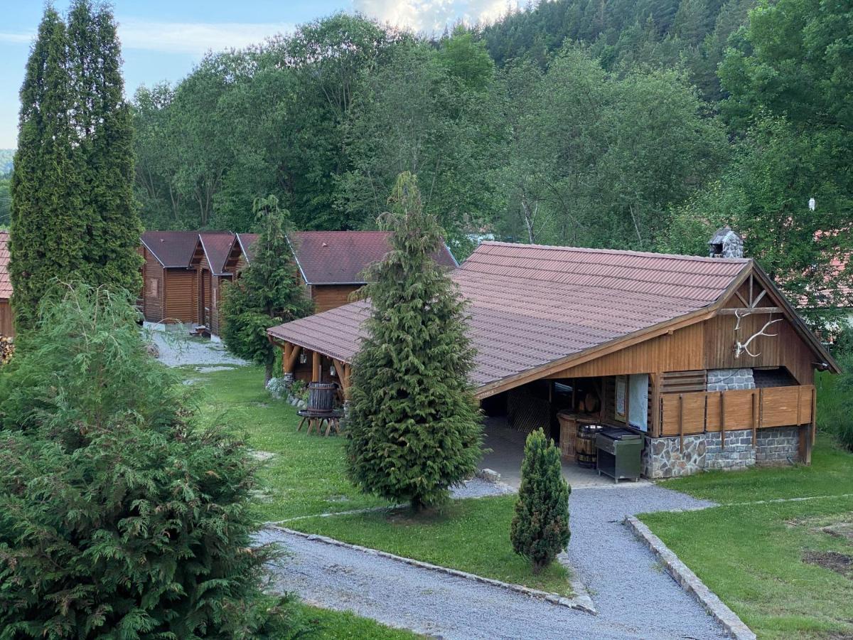 Gyopar Wooden Houses Izvoare  Exteriér fotografie